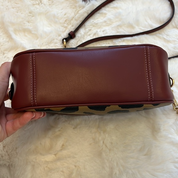 Coach Chain Leopard Print crossbody - Picture 3 of 7